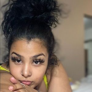 Meet your Posher, Deshanet